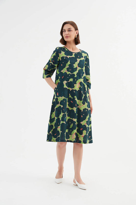 Curve Seam Poplin Dress