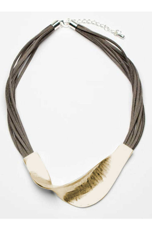 Short Suede Necklace With Twisted Bar