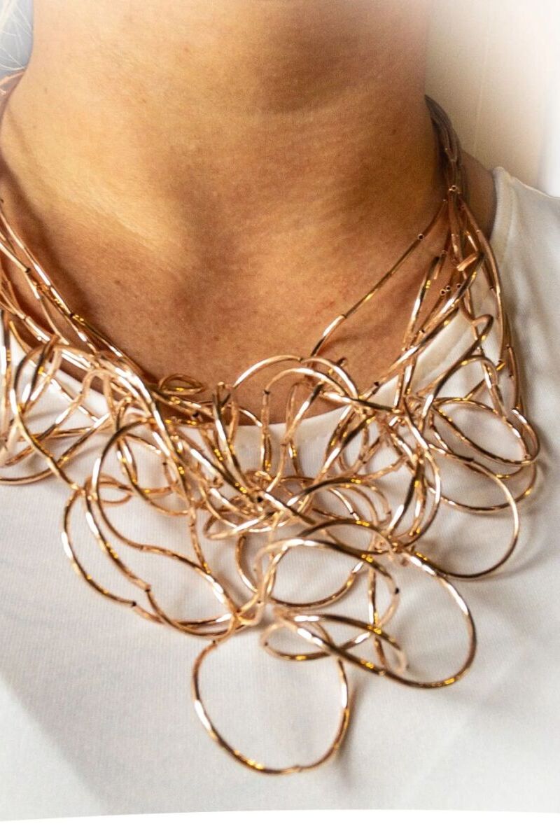 Jess & Lou Wow Statement Wire Necklace Rose