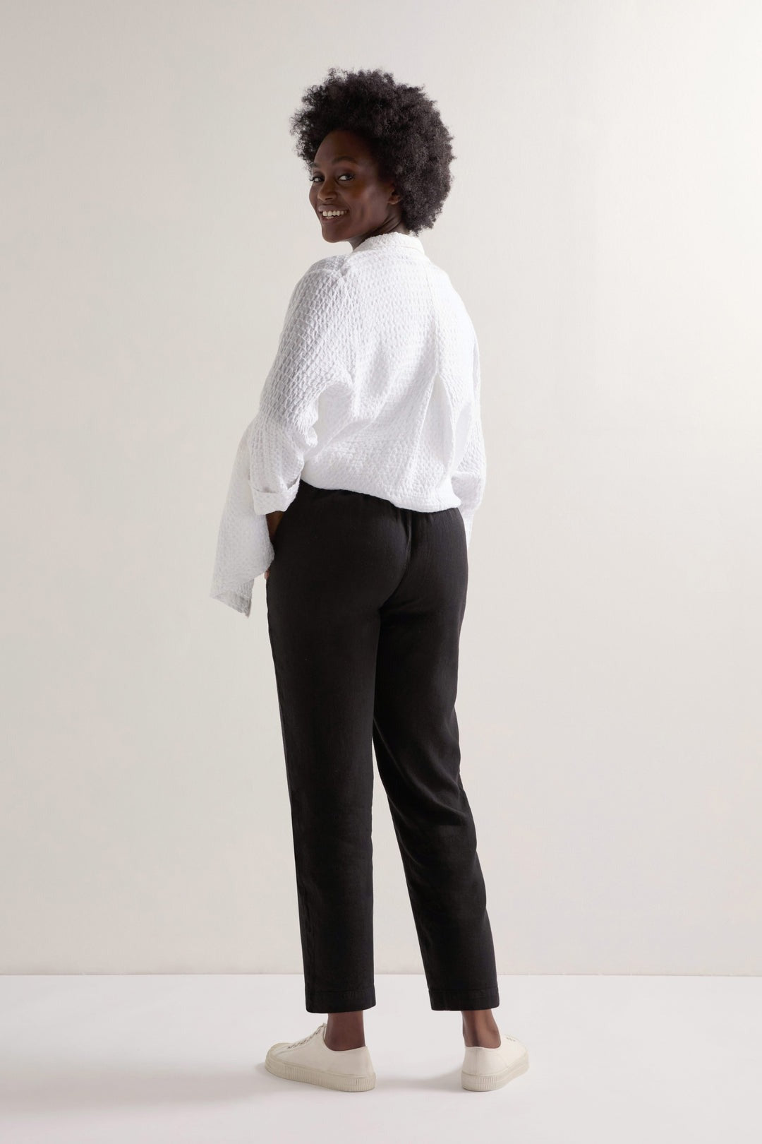 Twisted Linen Slim Trousers