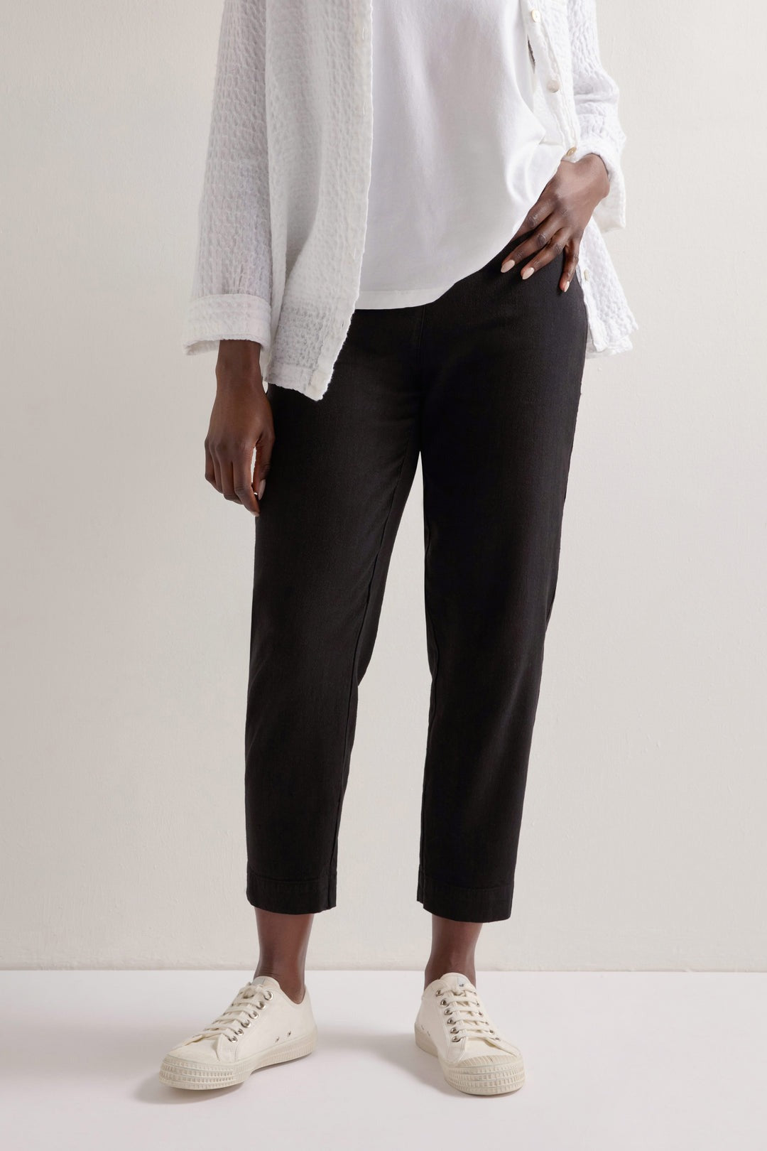 Twisted Linen Slim Trousers