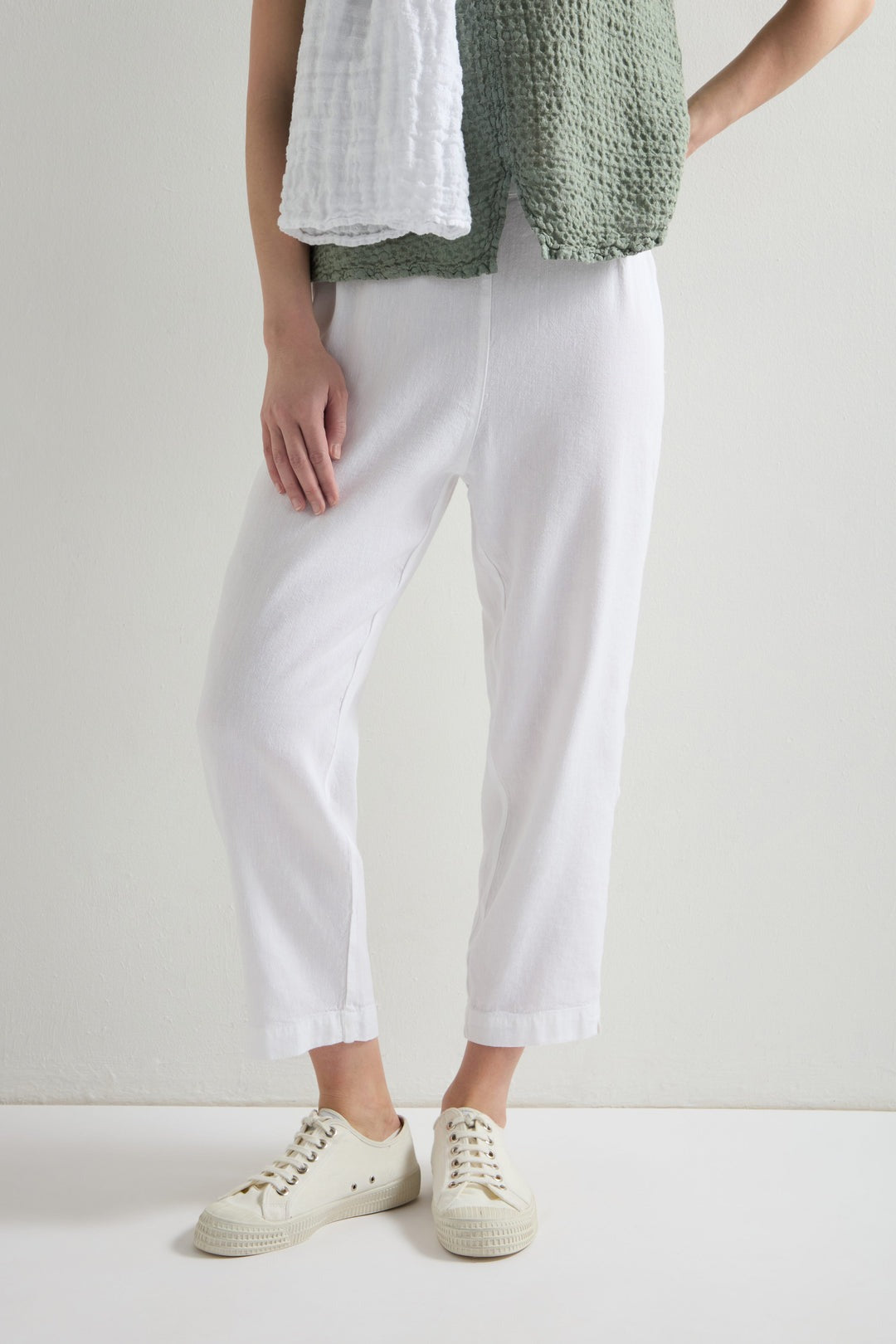 Twisted Linen Slim Trousers