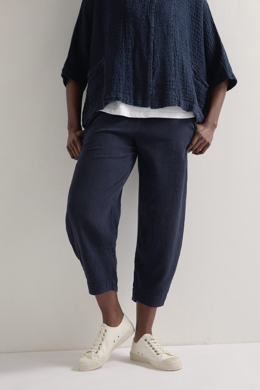 Crop Twisted Linen Bubble Trousers