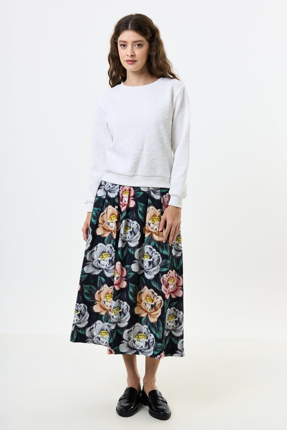 Lizea Peonies Pleated Midi Skirt