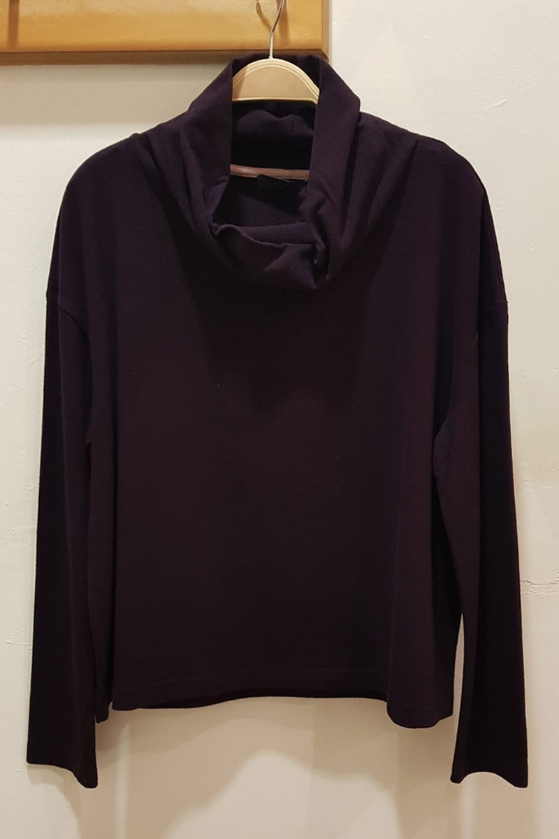 Neirami Turtle Neck T-Shirt Chianti